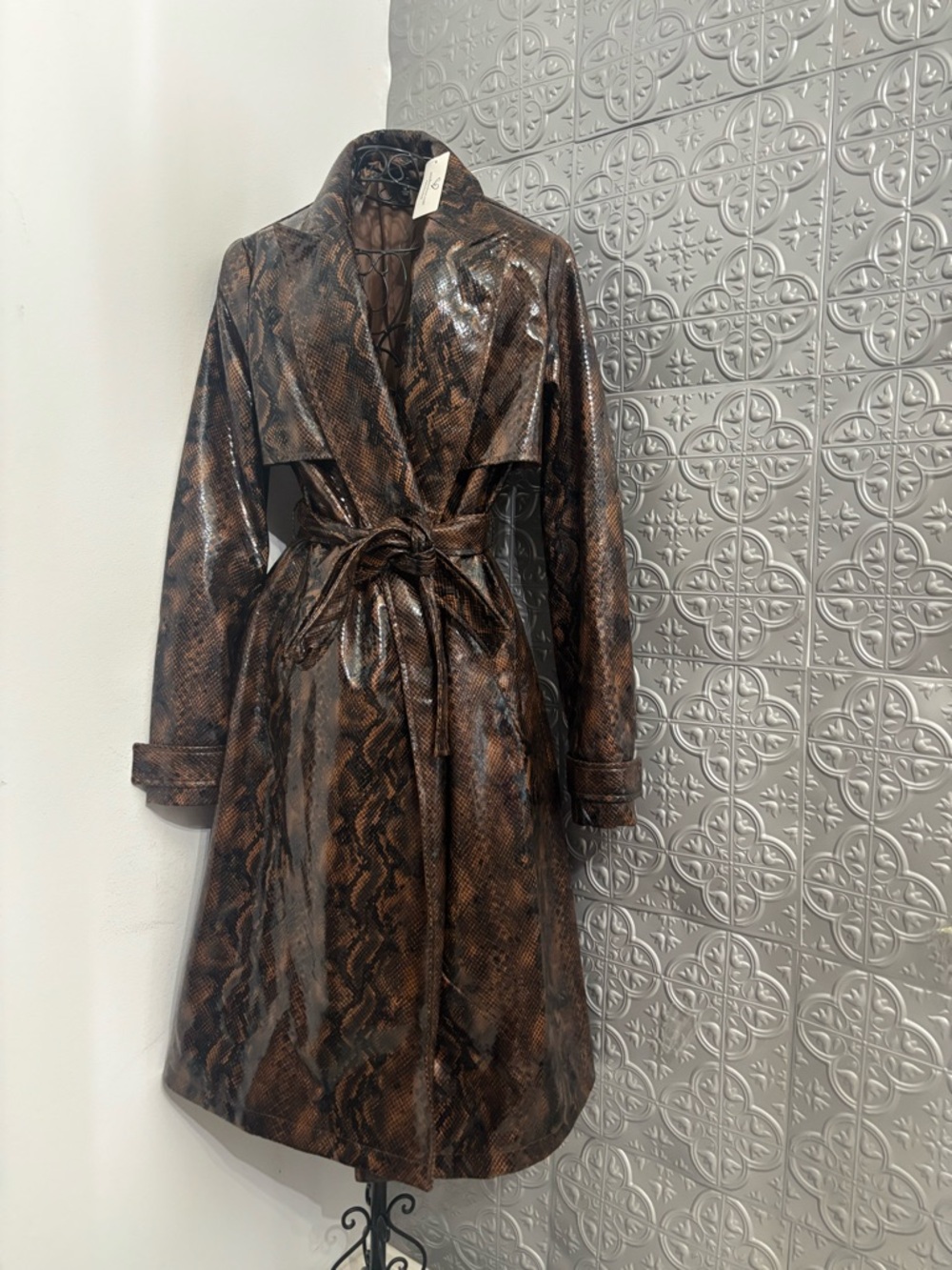 Windsor nwt python snake print faux leather trench coat belted statement mob